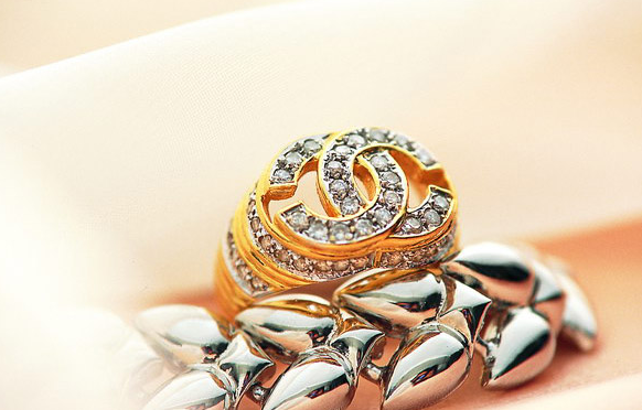 商業(yè)攝影談如何拍好珠寶首飾？